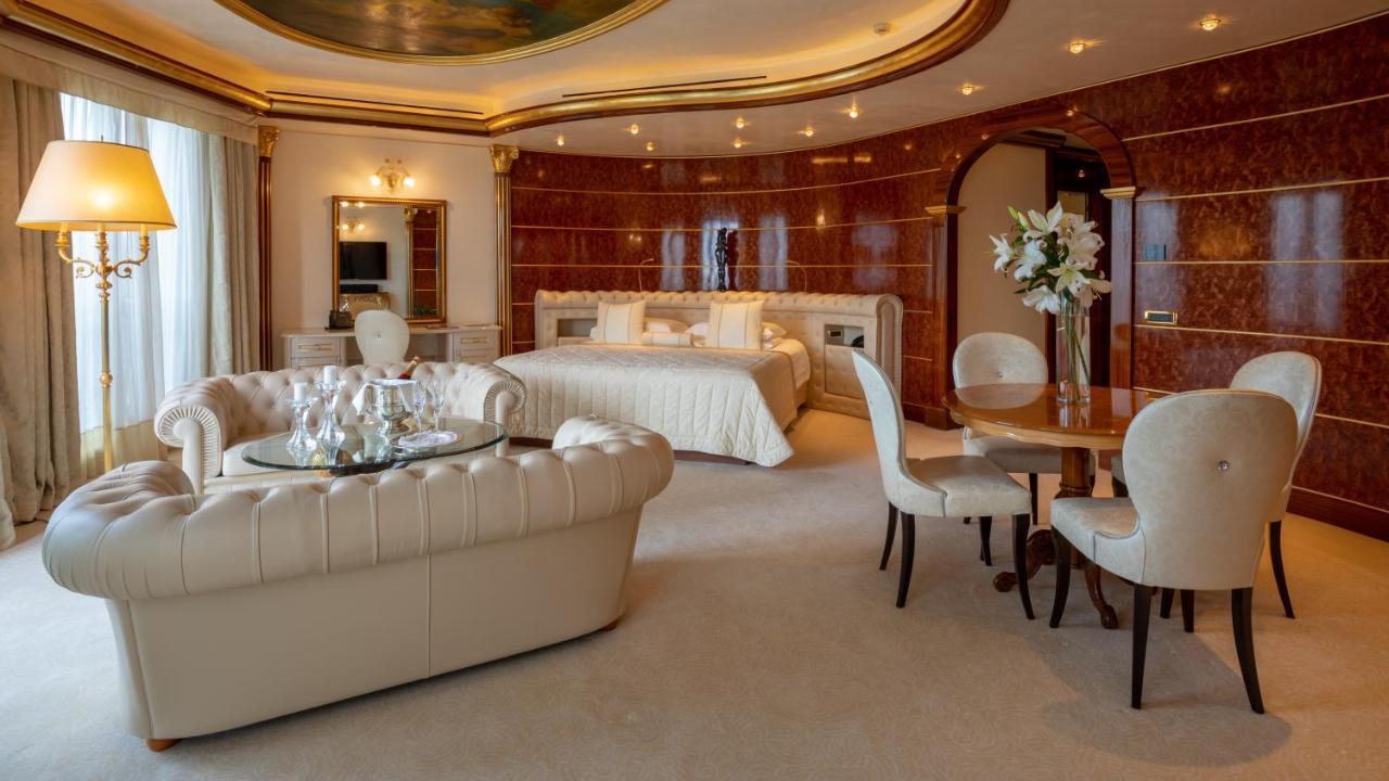בוג'ה Mulino Luxury Boutique Hotel מראה חיצוני תמונה