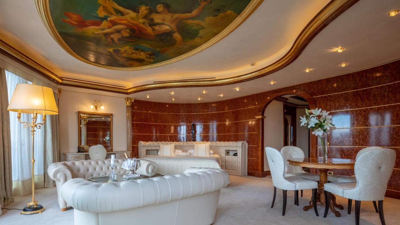 בוג'ה Mulino Luxury Boutique Hotel מראה חיצוני תמונה